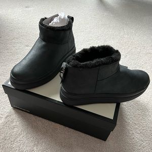 Brand New J/Slides black brush suede boot